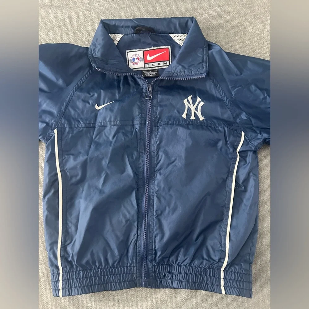 Yankees Light Jacket - Picture 1 of 5